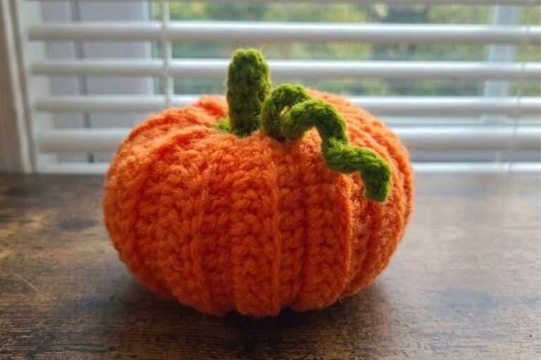 Cute Crochet Pumpkin Free Pattern